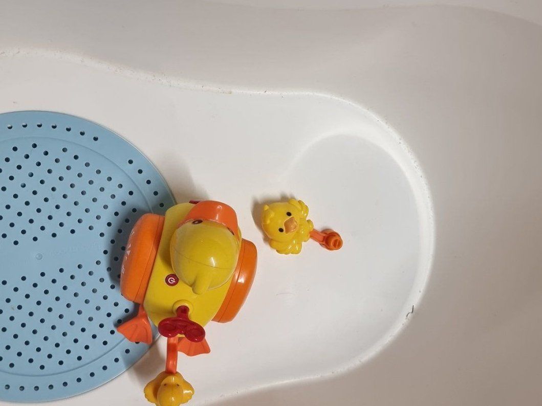 Giocattoli: Bain bebe avec jouet – Usato da Genève venduto da selmouta 1