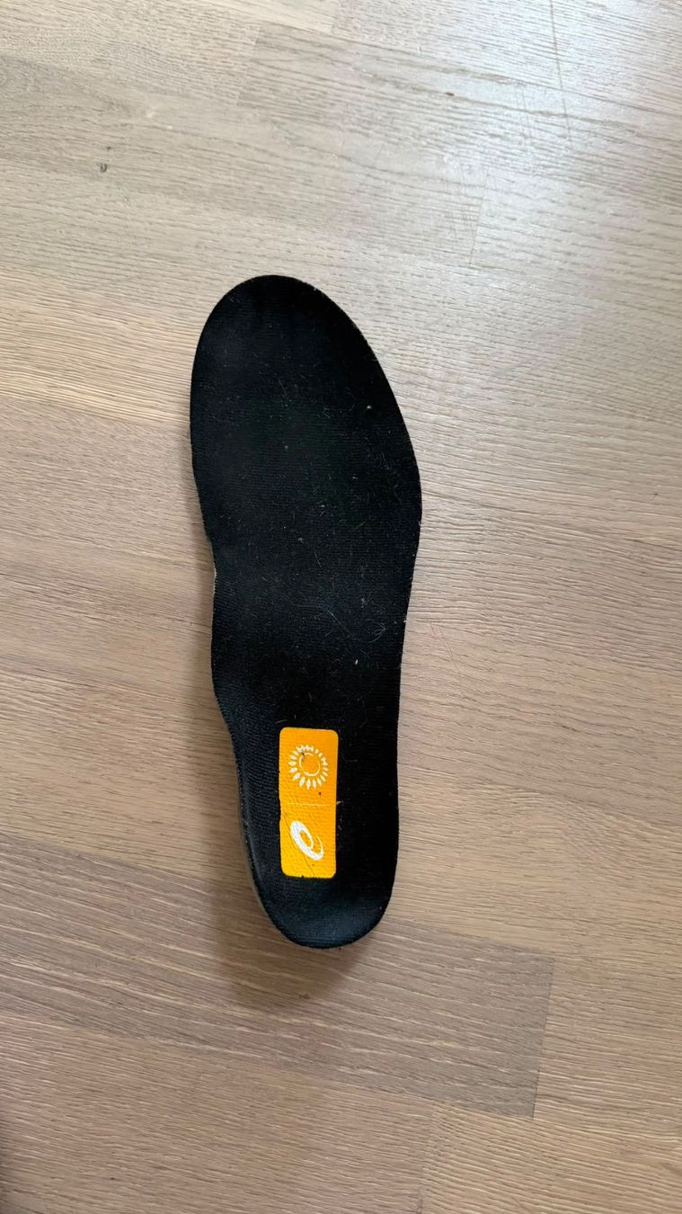Asics Scarpe da donna: ASICS Turnschuhe – Usato da Bülach venduto da Cucculi 4