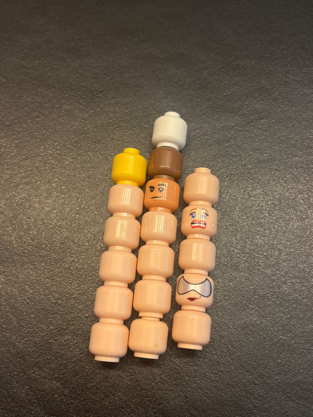 Lego Giocattoli: Lego Köpfe in Light nougat – Nuovo (secondo la descrizione) da Kappel SO venduto da Julianjupe 1
