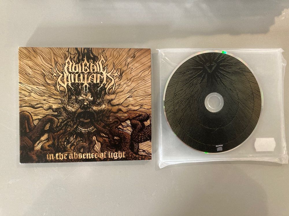 ABIGAIL WILLIAMS In the absence of light | Kaufen auf Ricardo