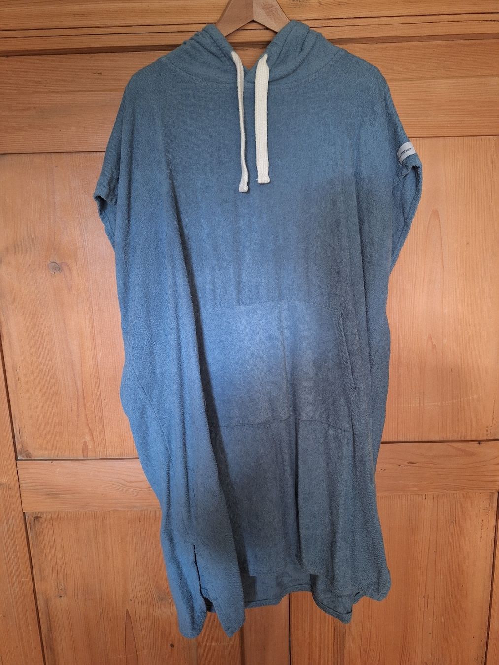 Sonstige Kleidung & Accessoires: frotte poncho – Gebraucht aus Marthalen von Flowy78