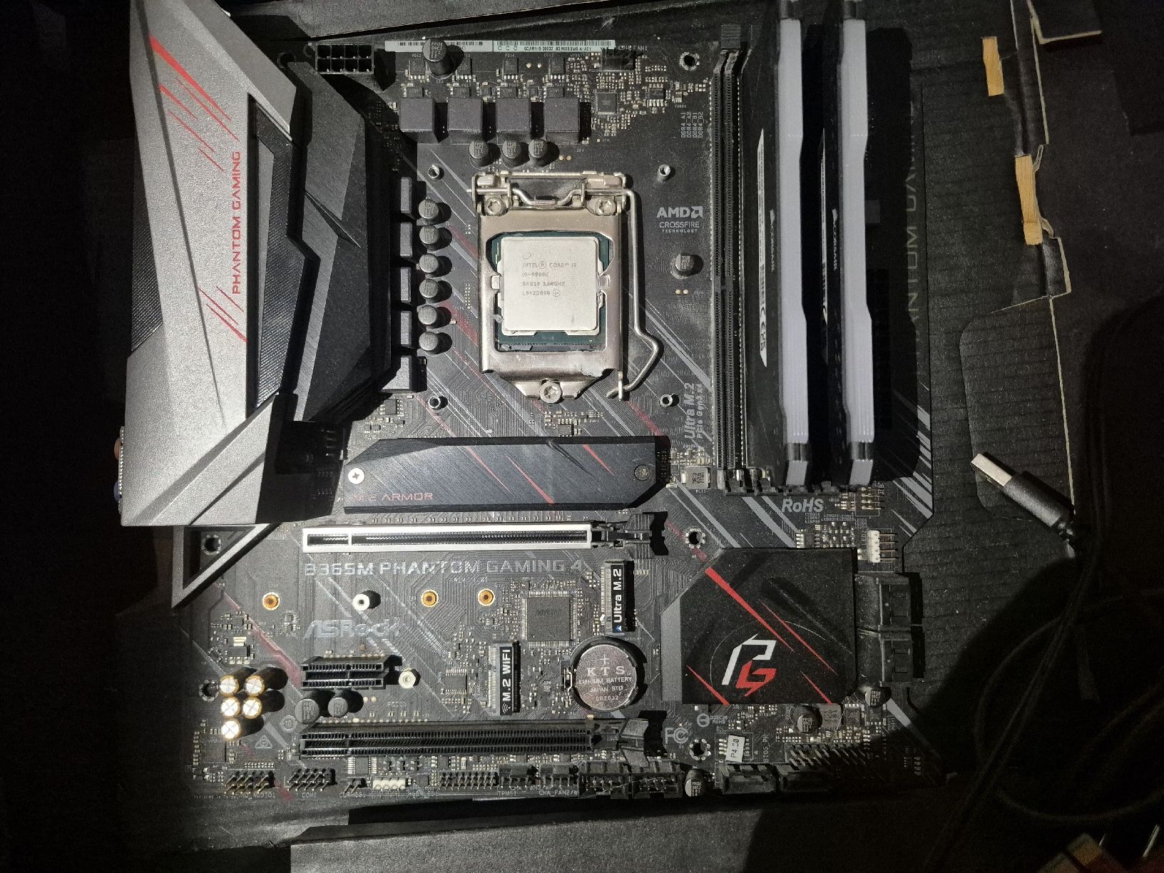 Asrock Cartes mère: b365m phantom gaming 4 – D'occasion à Fehraltorf par Schmid_Y