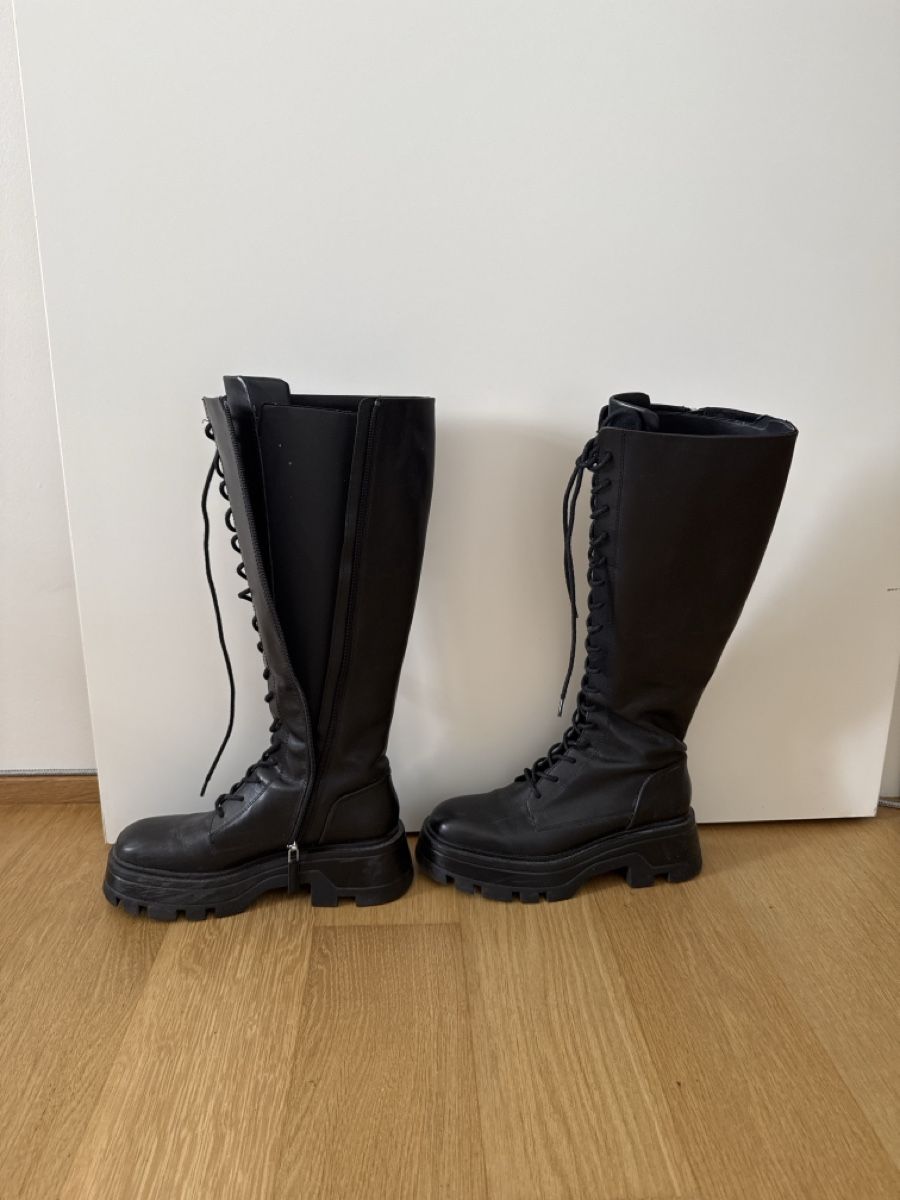 Zara Scarpe da donna: ZARA Knee-High Boots EU 38 – Usato da Zürich venduto da xarthurx
