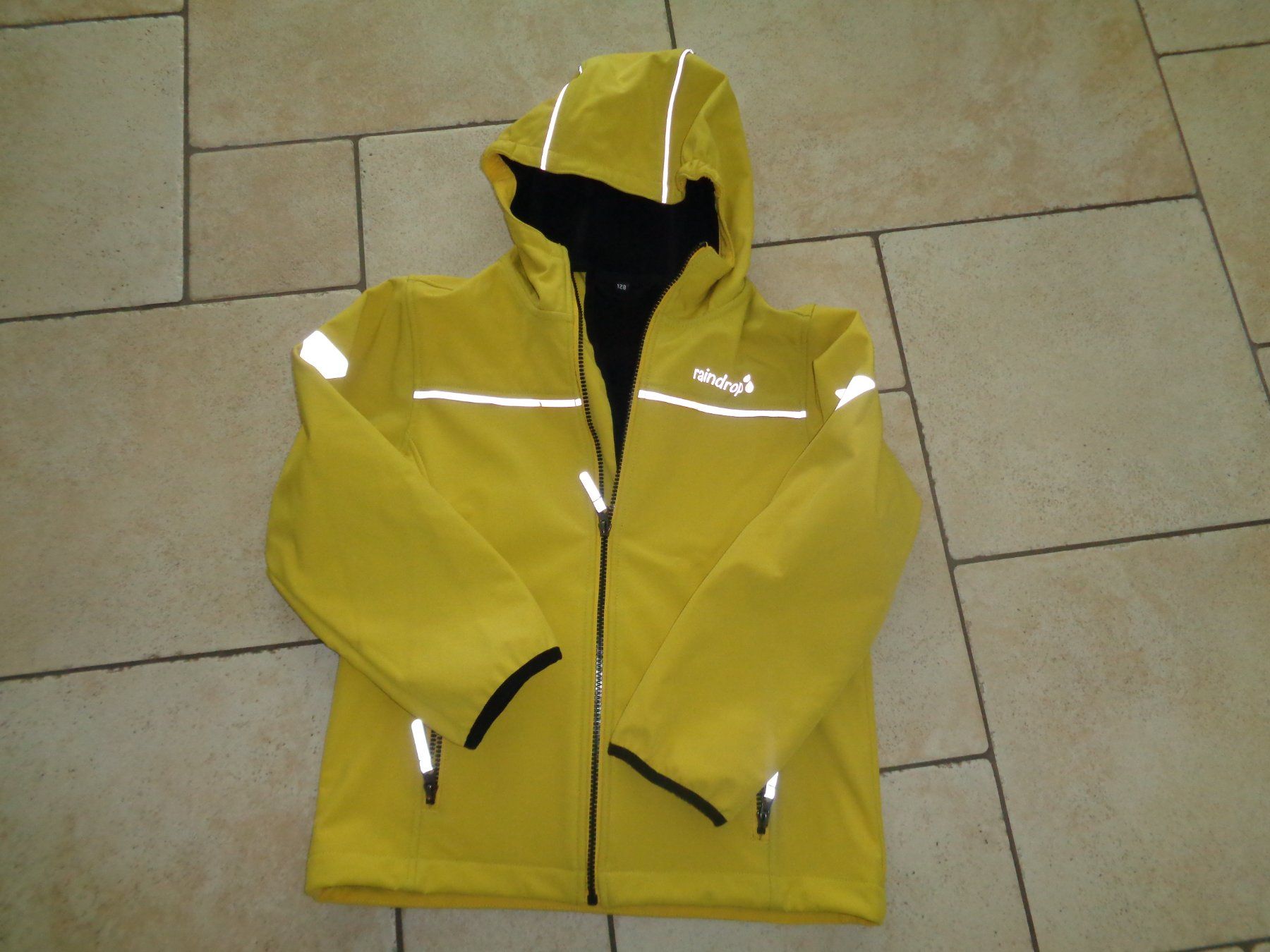 Jacken & Mäntel: Jacke  Raindrop  Grösse 128 – Gebraucht aus Kreuzlingen von Robi-2003 2
