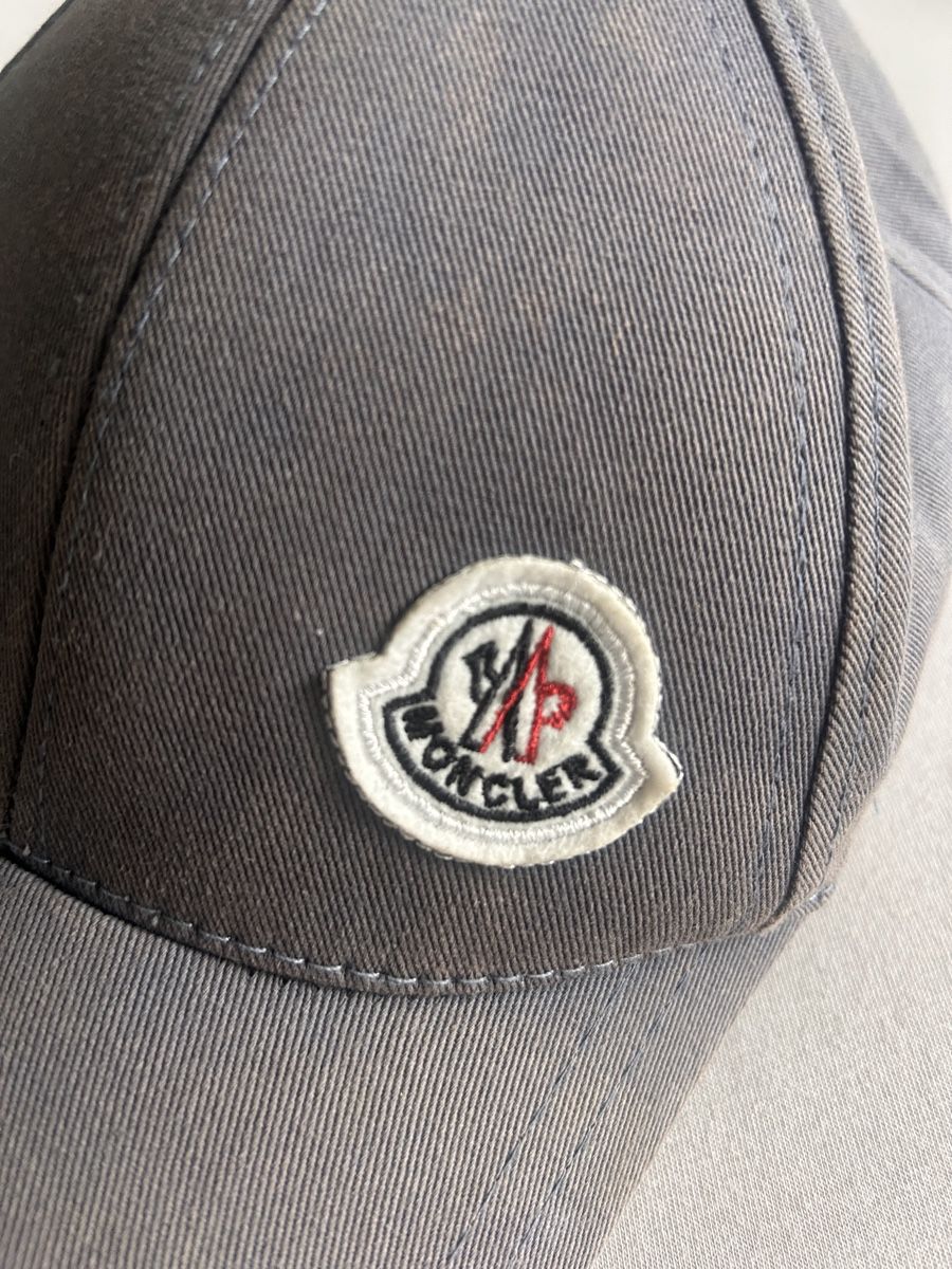 Moncler Copricapi, berretti & cappellini: Moncler Mütze – Usato da Epalinges venduto da jonas_trt 3