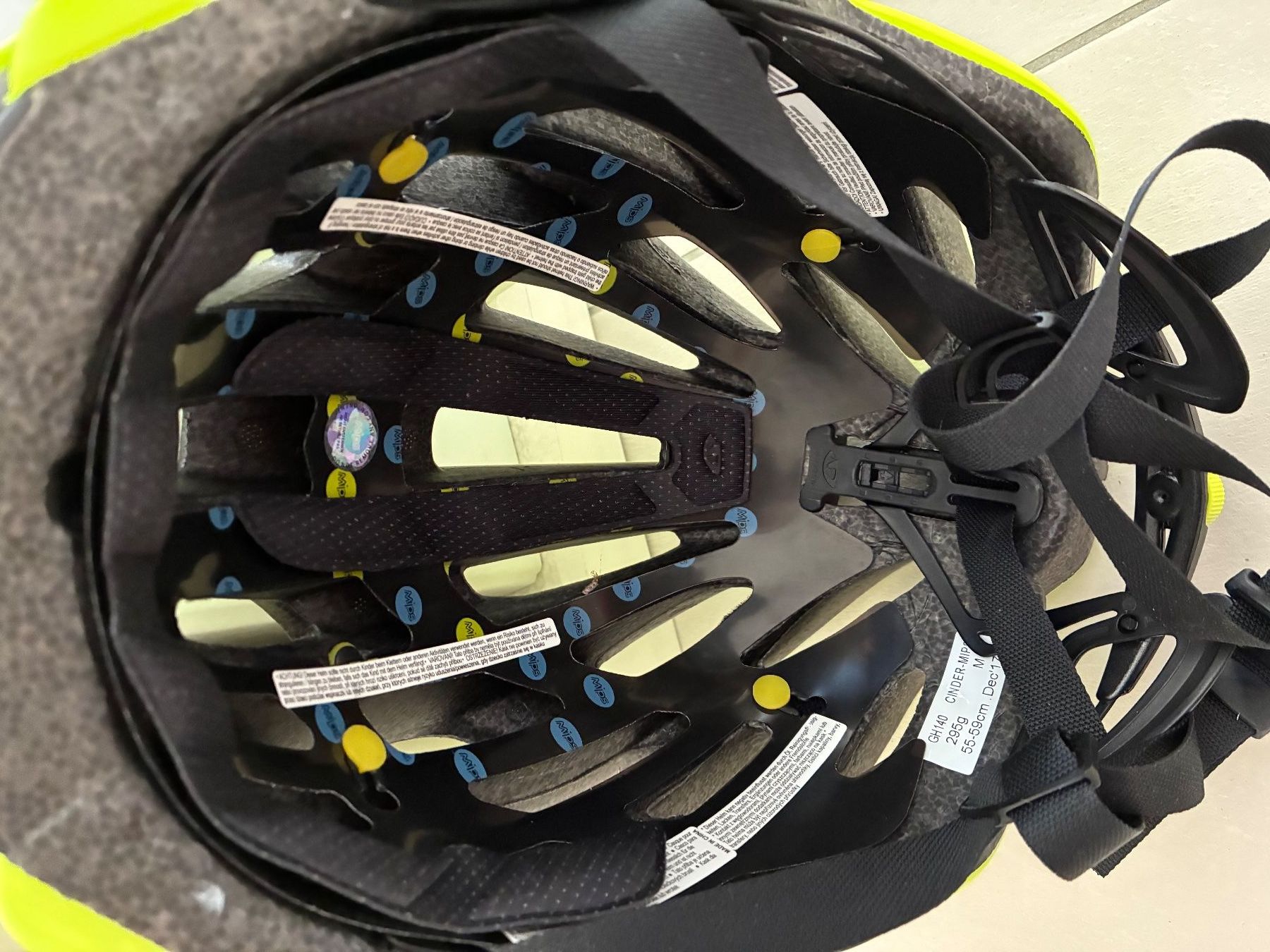 Giro Helme: Helm für Velo – Gebraucht aus Maur von salsero02 1