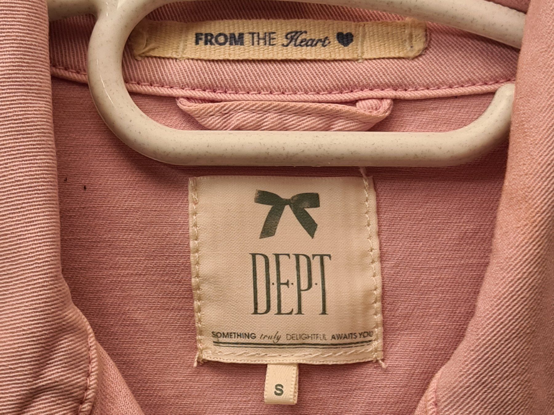 Vestes: Rosa Jeansjacke dept Größe S – D'occasion à Amriswil par used2use 3