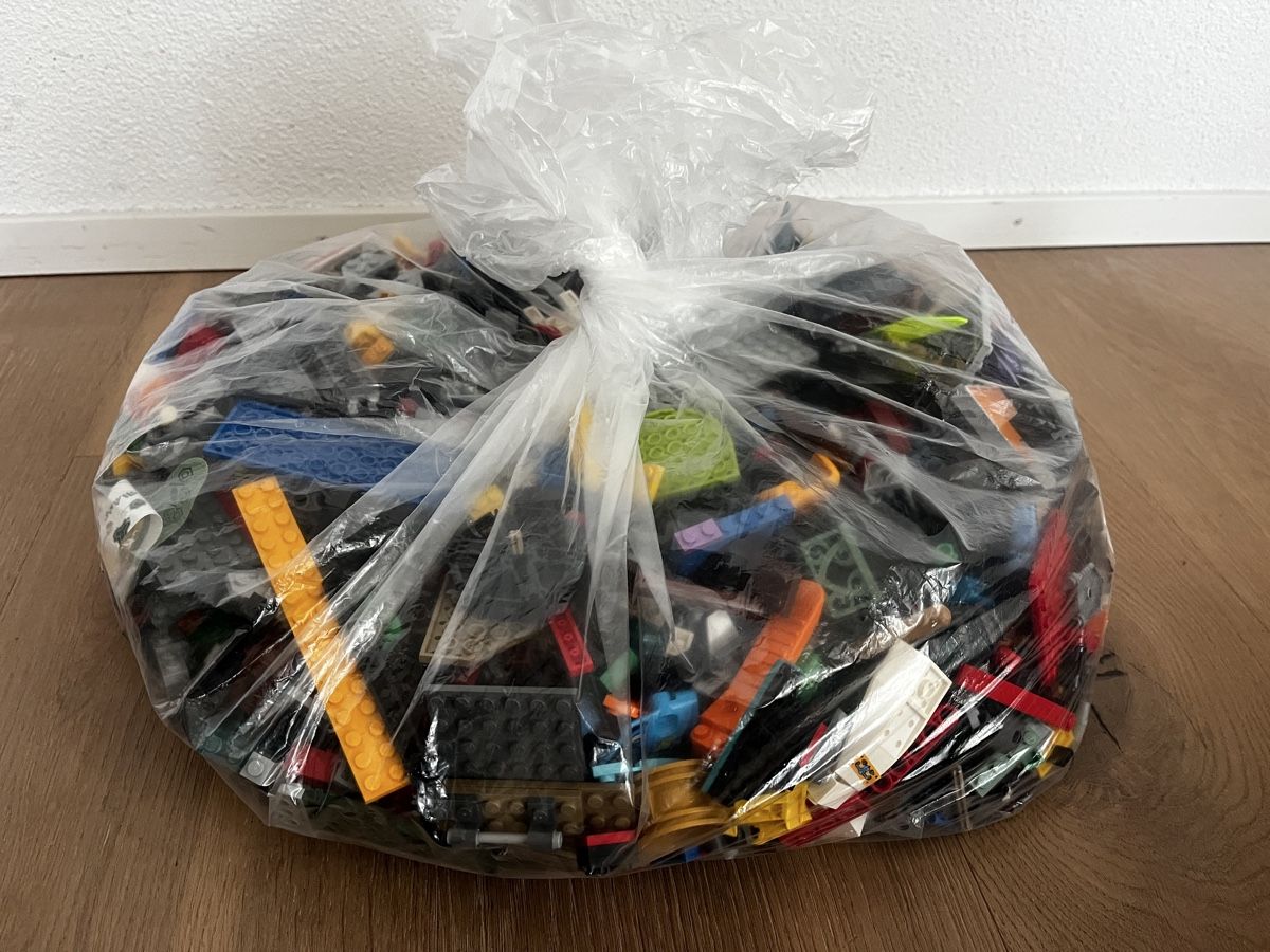 Lego Giocattoli: LEGO gemischt 4 KG – Usato da Ehrendingen venduto da tefi02 1