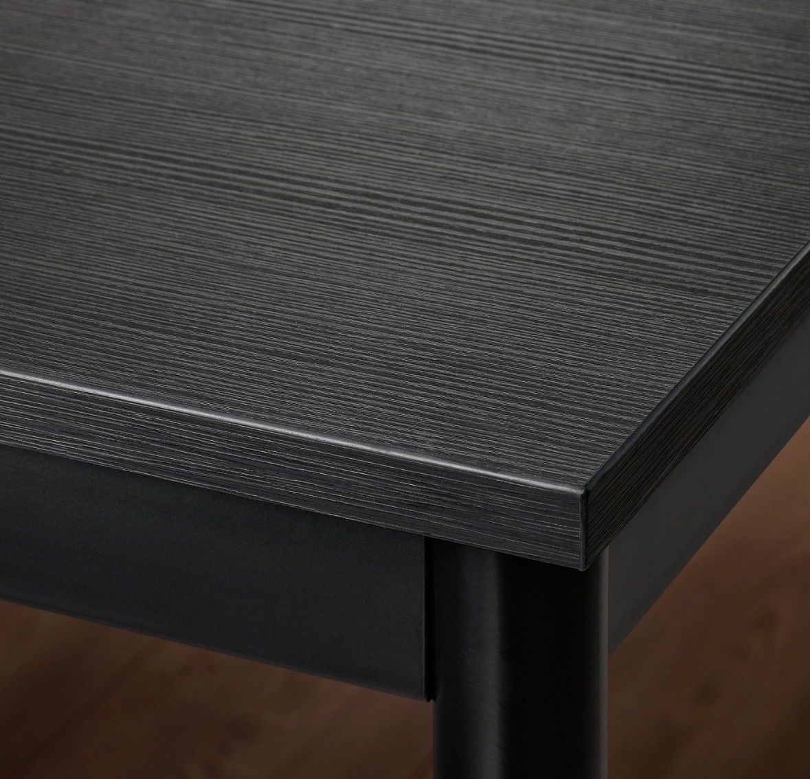 Ikea Tavoli: Tisch schwarz 110x67 cm – Nuovo (secondo la descrizione) da Ittigen venduto da Stefu.CH 1