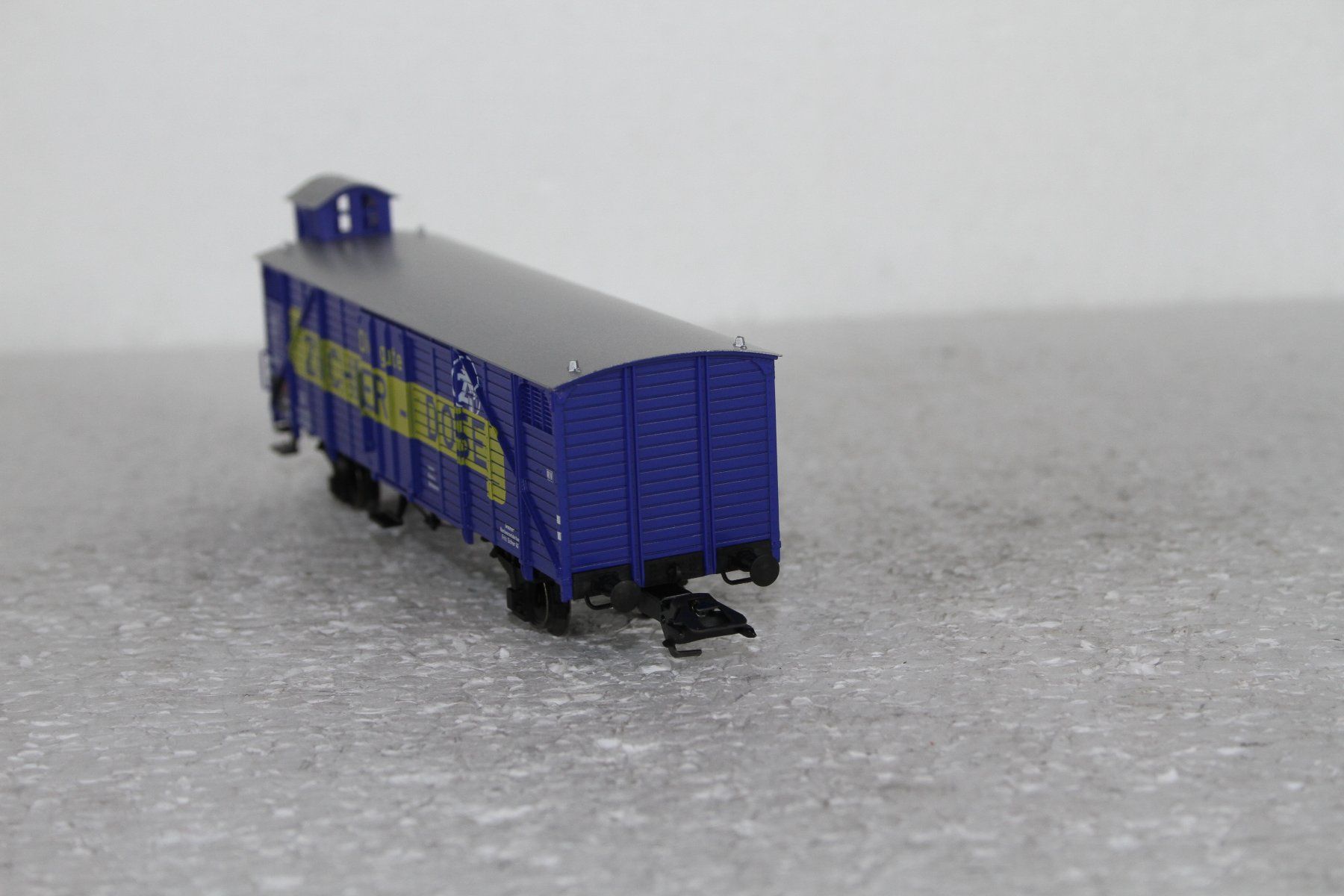 Märklin Modelleisenbahnen: Märklin 46159 Insiderwagen 2000 Züchner Dose – Neu (gemäss Beschreibung) aus Triesen von gleis8 4