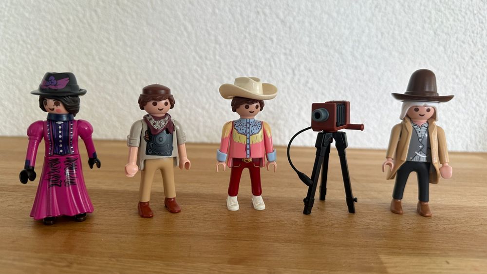 Parliky Western Cowboy Figuren Set - 43-teilige Miniatur Figuren | Für Deko & Modellbau