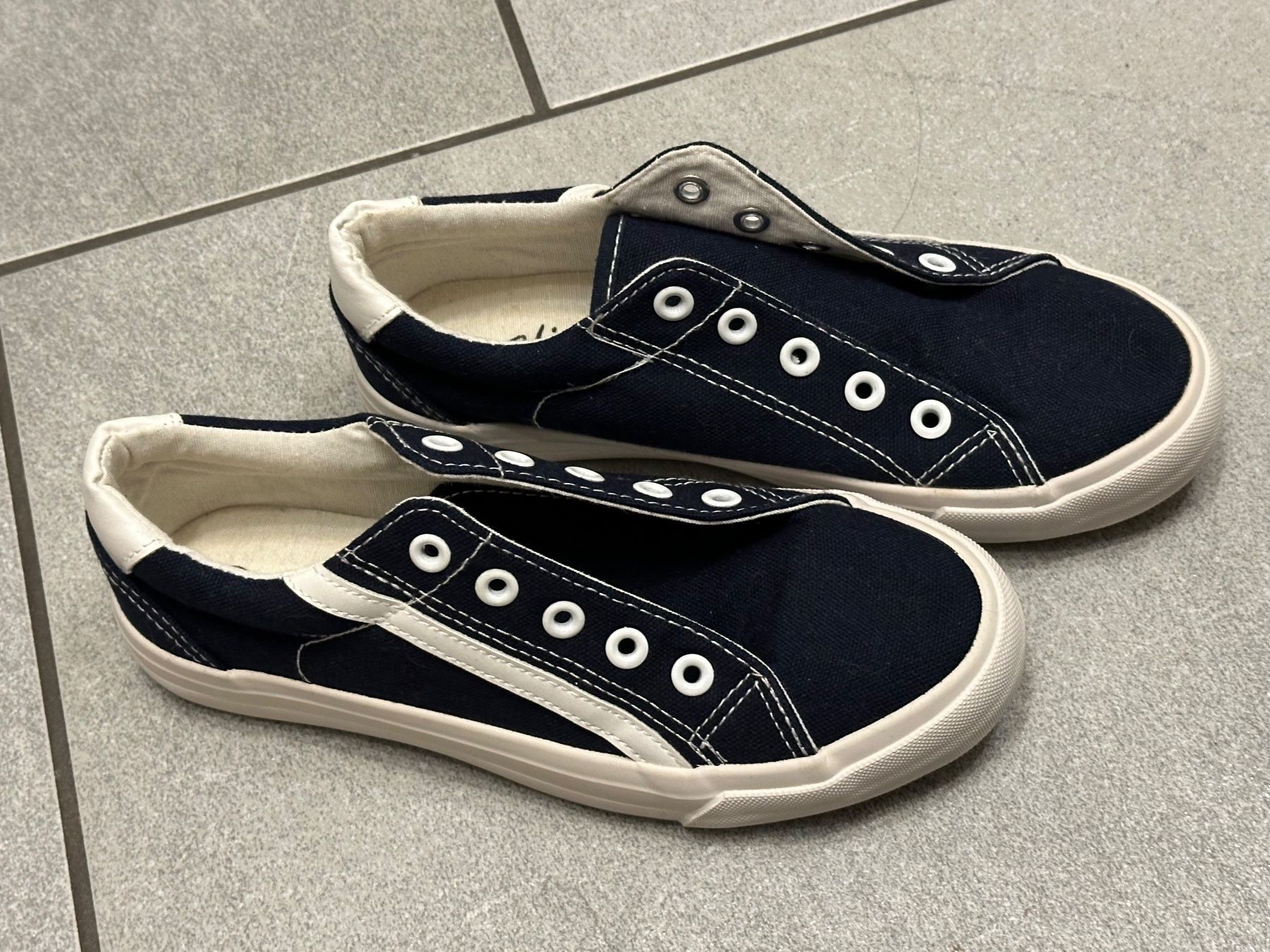 Scarpe per ragazzi: Schuhe Sneaker Grösse 34 - NEU – Usato da Illnau venduto da dstoll76
