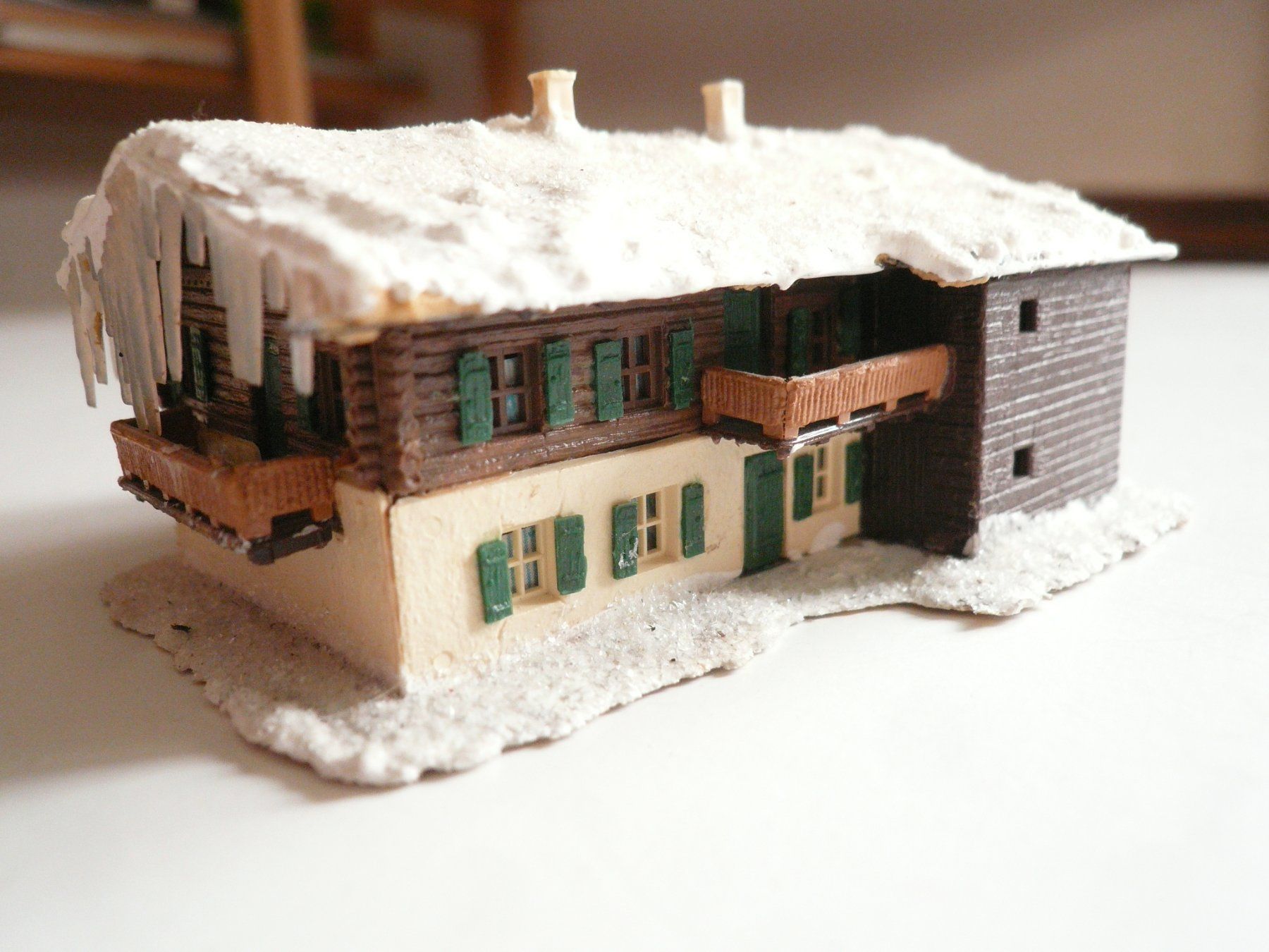 Faller Trains électriques: HAUS MIT SCHNEE SPUR N   (2) – D'occasion à Pfaffnau par nolff 3