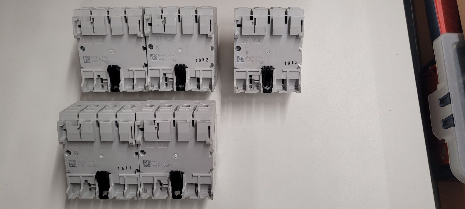 ABB Interruttori: 4 Polige FI 40 u. 25 A 30mA – Usato da Adlikon b.Regensdf venduto da fatbob50 1