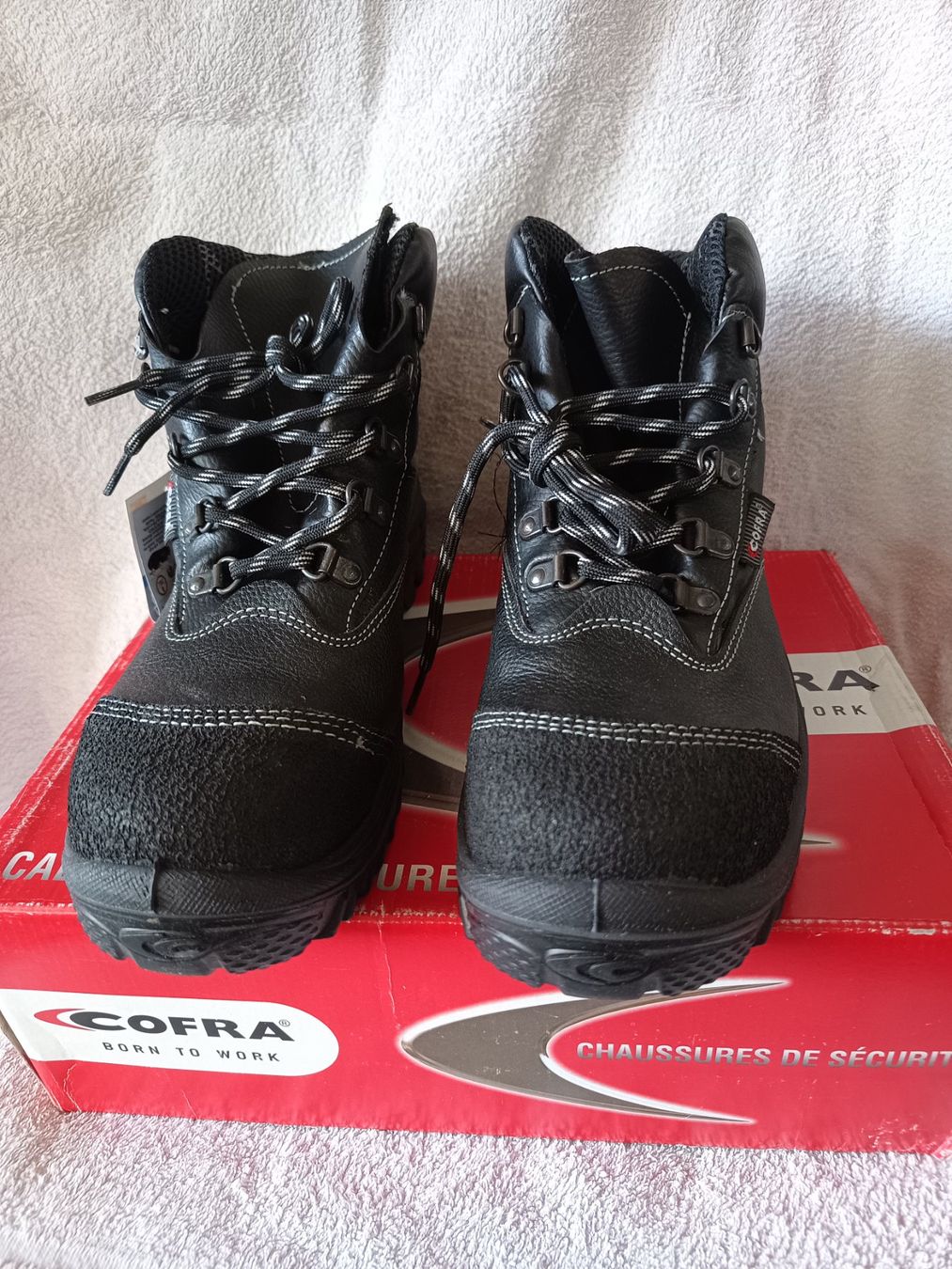 Herrenschuhe: Arbeitsschuhe / Sicherheitsschuhe S3 40 – Neu und originalverpackt aus Oberegg von 19franzi94 1