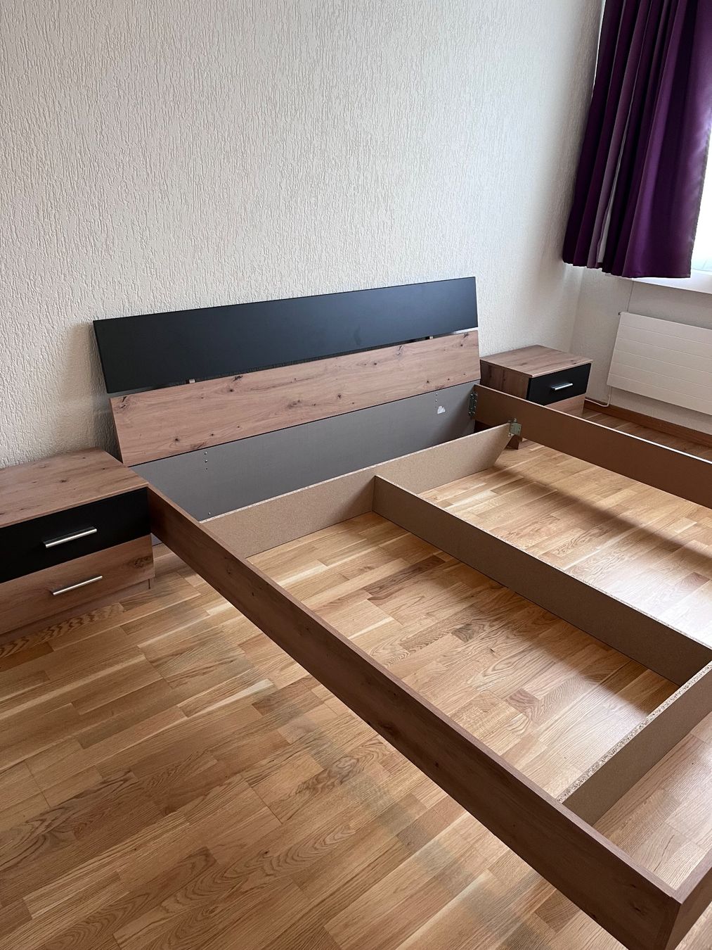 Letti: Bettgestell mit Nachttisch – Usato da Chur venduto da fehr04 1