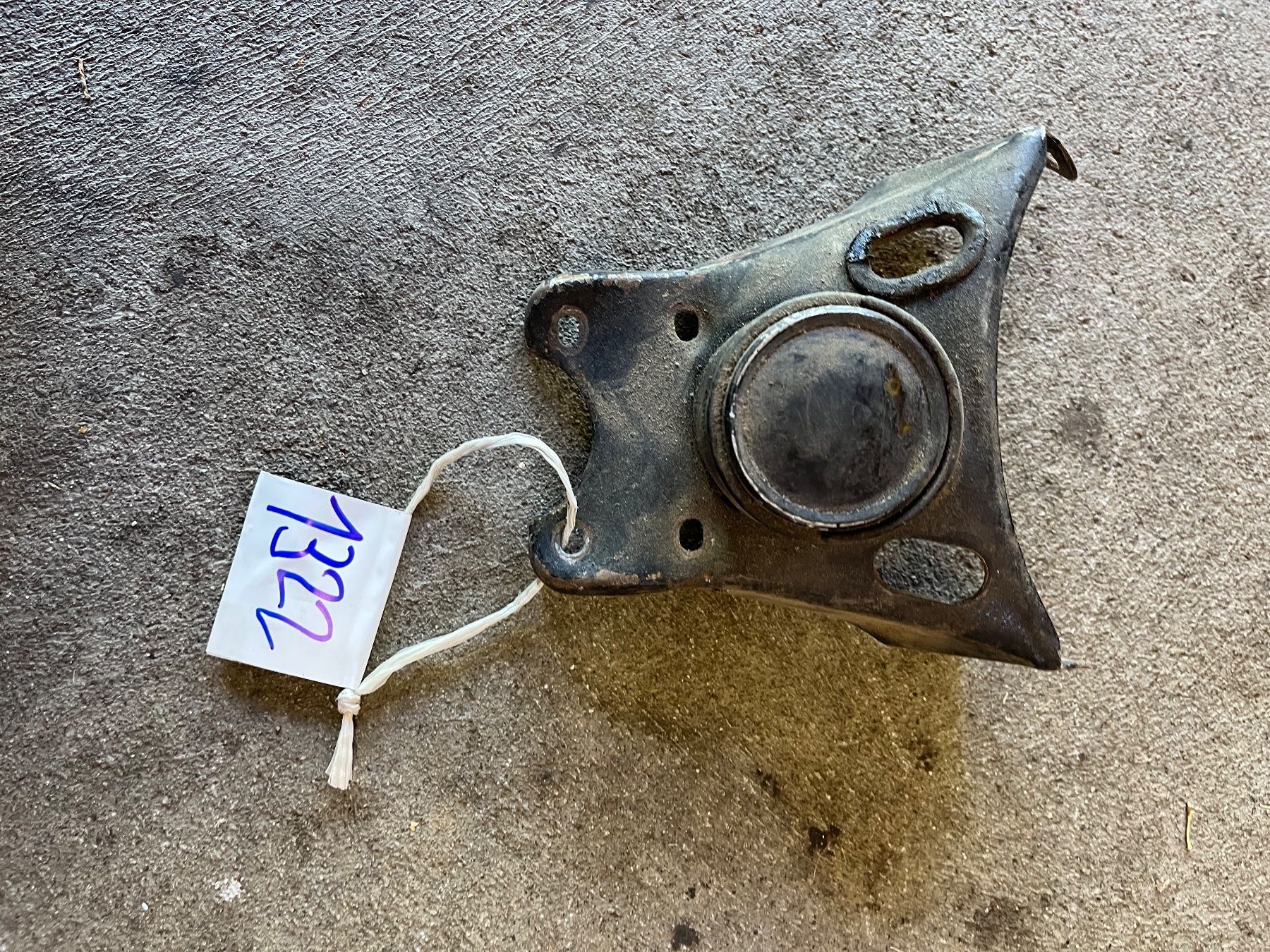Piaggio Parti ricambio per ciclomotori: Mofa Cockpit mit Tacho – Usato da Fahrni b. Thun venduto da berger_tuning34