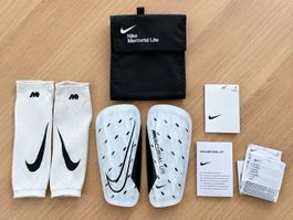 Nike Mercurial Lite Schienbeinschoner Gr. M inkl. Tasche