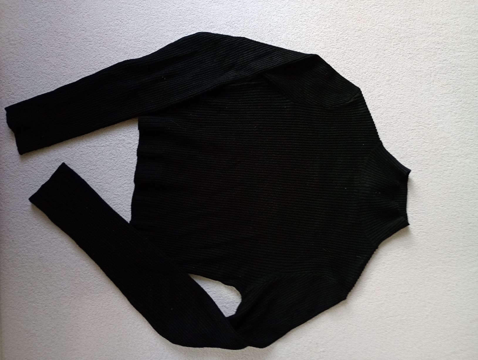 Maglioni & Felpe: kurzes Langarmshirt  – Nuovo (secondo la descrizione) da Gelterkinden venduto da leo_9z8m