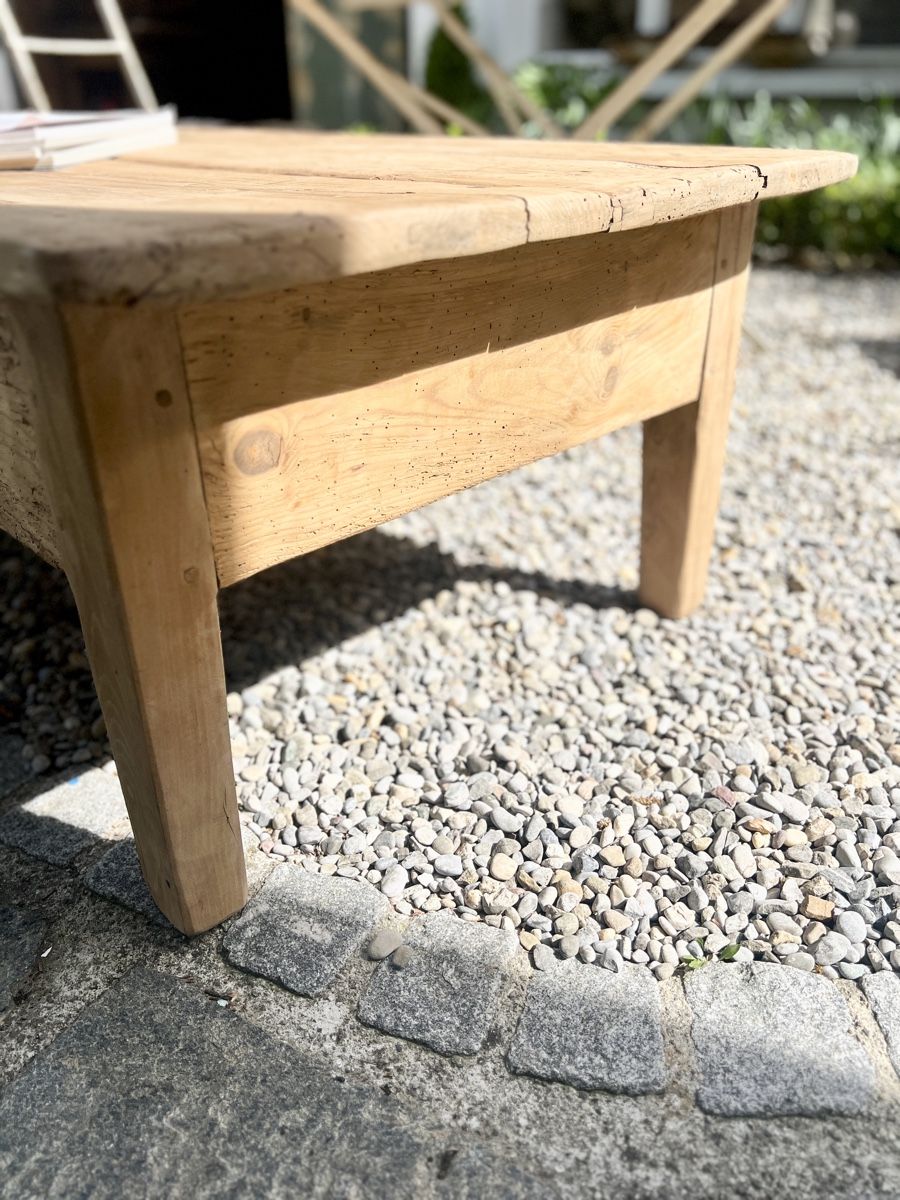 Tavoli: Salontisch mit Schublade Coutchtisch aus Altholz – Usato da Sirnach venduto da dasrosahaus 7