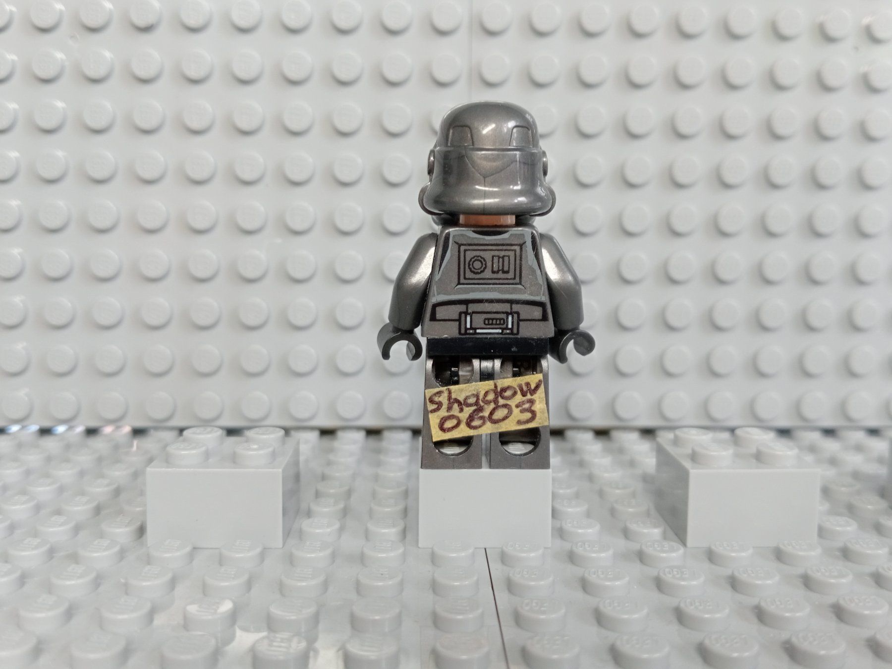 Lego Kit di costruzioni: Lego Star Wars - Imperial Shadow Stormtrooper/Corporal Echo – Usato da Arconciel venduto da breakout103 1
