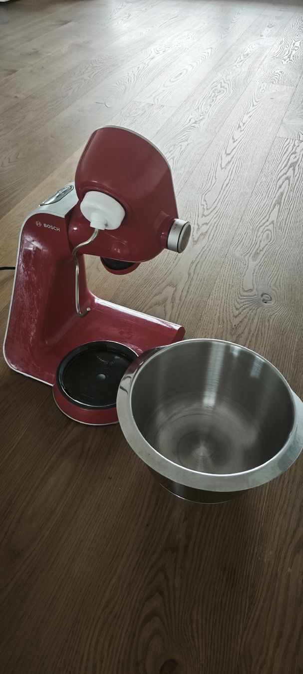 Bosch Elettrodomestici da cucina: Bosch Hand Mixer MFQ30 Red - Great Condition for Baking – Usato da Dübendorf venduto da Jianbo_CN_CH_IT 2