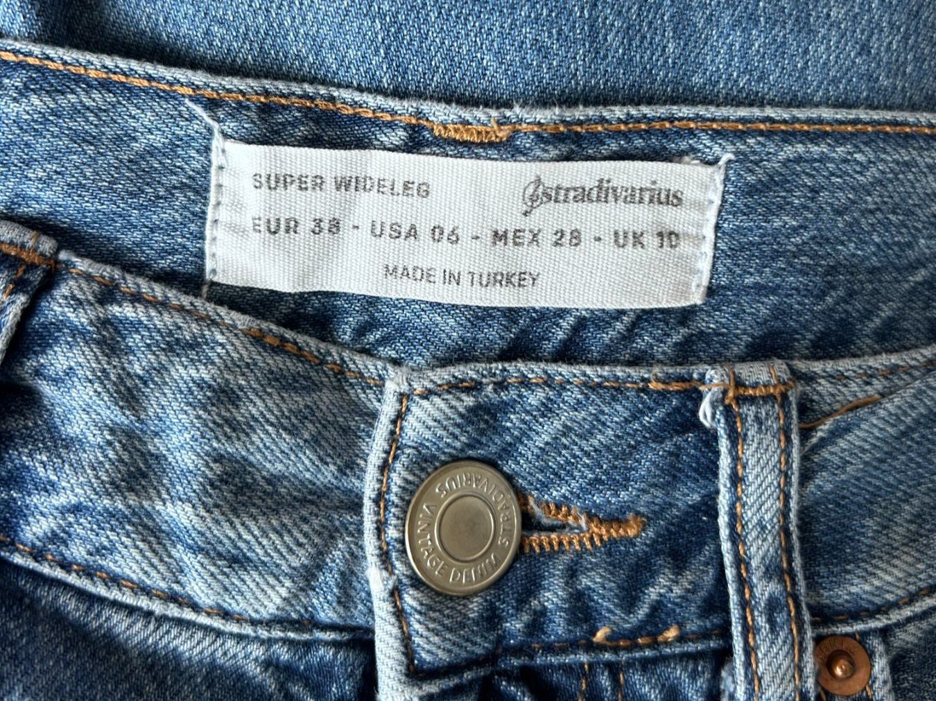 Stradivarius Jeans: Stradivarius Jeans – Usato da St. Gallen venduto da look-twice 2