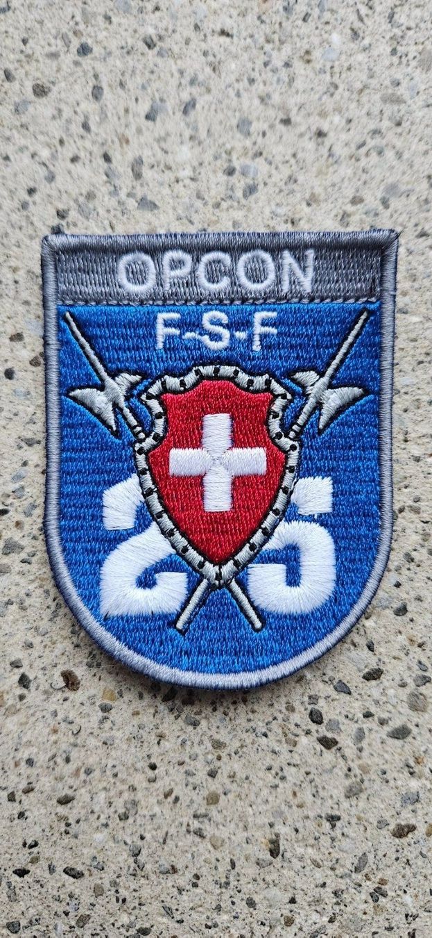 Schweizer Armee Placchette & Badge: *** Swisscoy Badge mit Klett *** – Nuovo e nell'imballaggio originale da Riedholz venduto da fr_sIruP