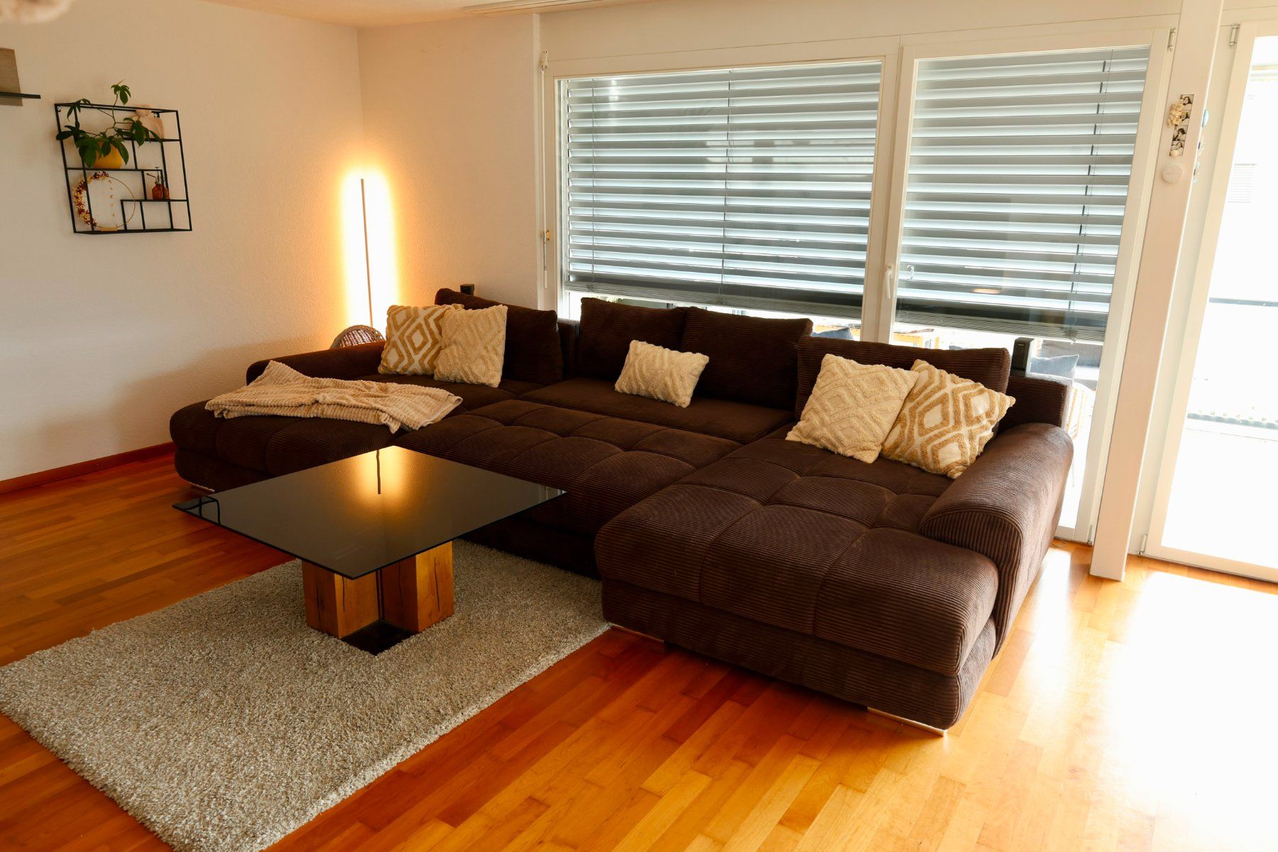 Divani: Neues Sofa zu verkaufen – Usato da Wünnewil venduto da van_jpm7