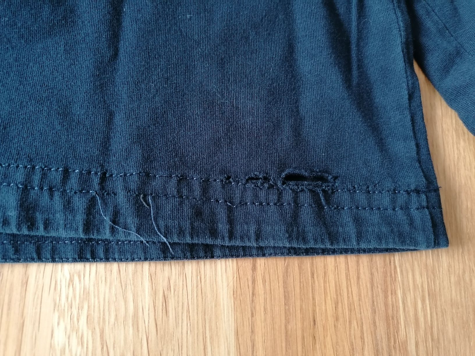 Tommy Hilfiger T-shirts: T'Shirt Tom Hilfiger  – D'occasion à Adliswil par Romanista1927 5