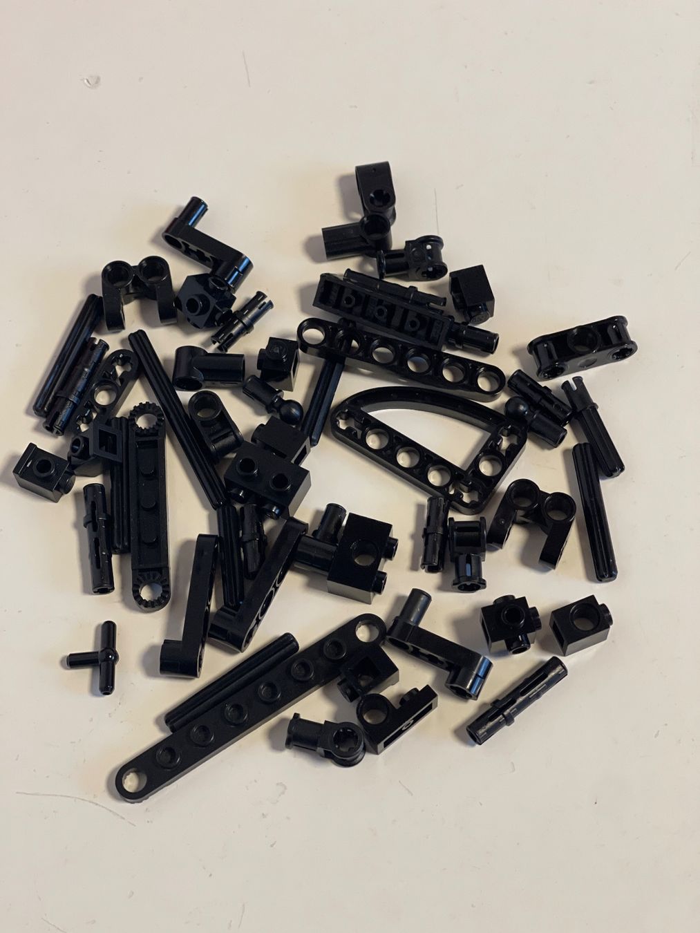Lego Giocattoli: LEGO - 50 schwarze Technik Teile – Usato da Gelterkinden venduto da cobra0110