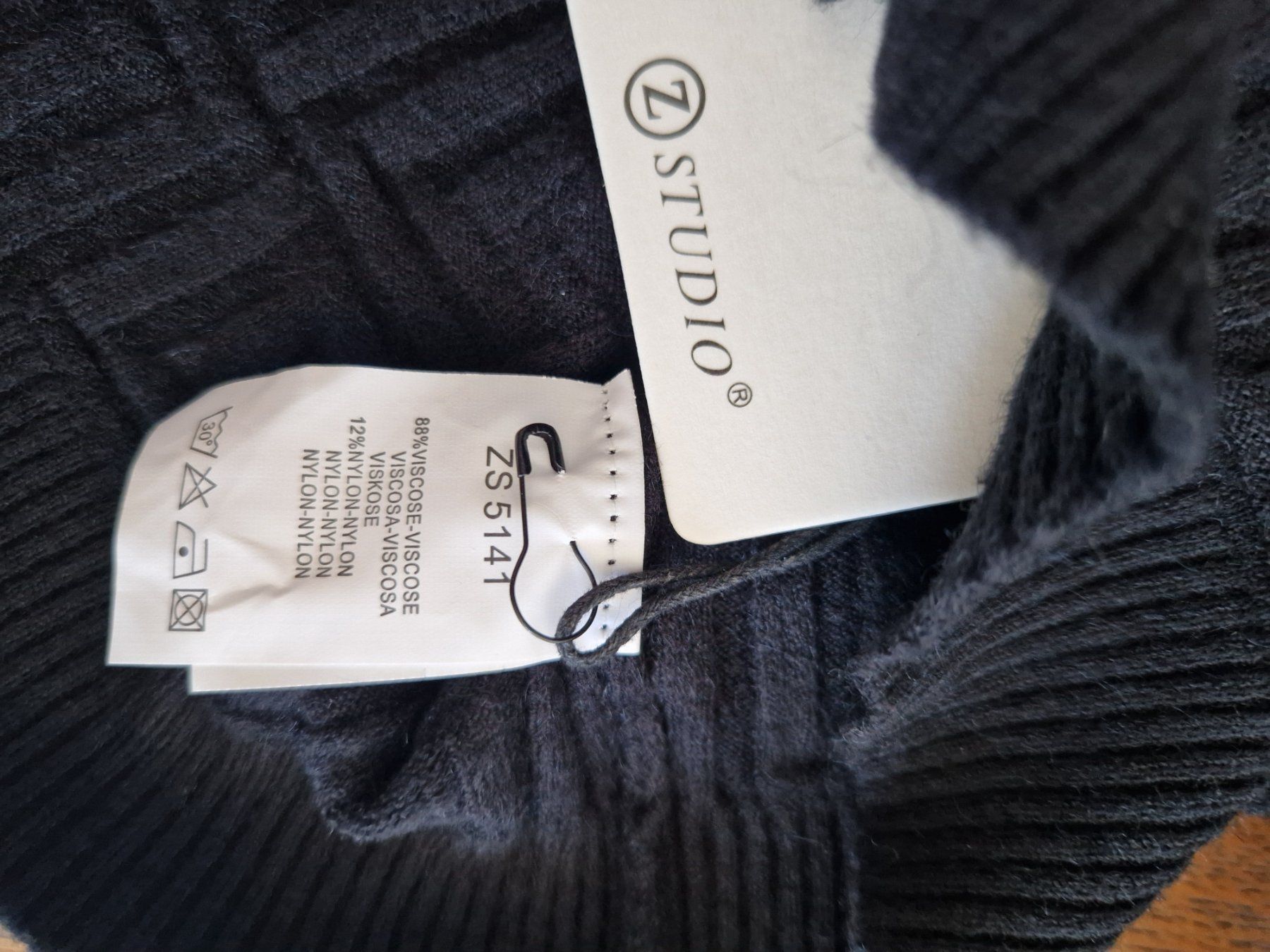 Maglioni & Felpe: PULLOVER COURT – Nuovo e nell'imballaggio originale da Camorino venduto da JPHANDMADE1 3