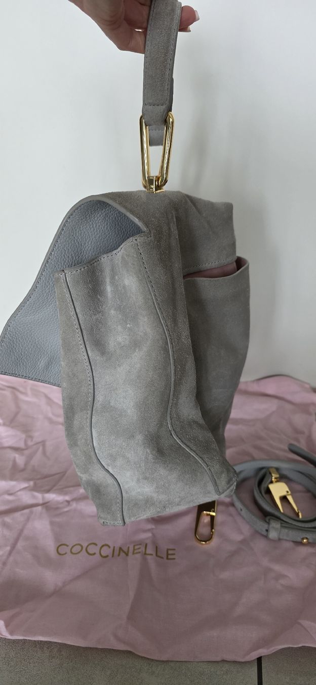 Coccinelle Borse da donna: Coccinelle Tasche Modell Liya mit Staubbeutel . – Nuovo (secondo la descrizione) da Rümlang venduto da ilc_vm5p 4