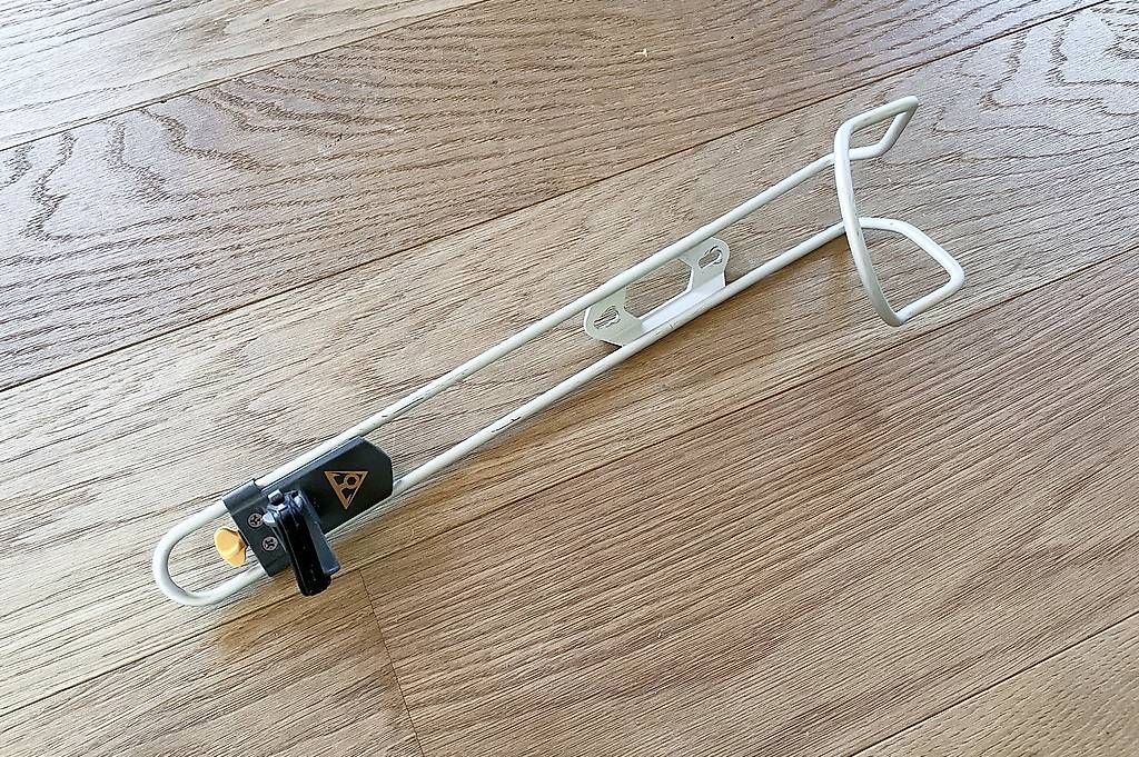 Pezzi di ricambio: PET-Flaschenhalter – Usato da St.Gallen venduto da jwssnr