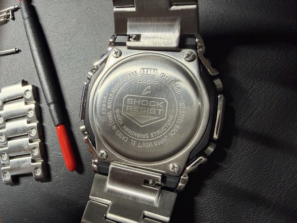 Casio Montres: G-shock GM-2110D  – D'occasion à Gland par djtroych 3