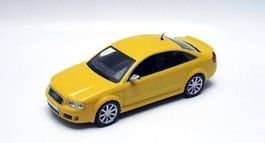 Audi RS6 C5 Limouse 2002-2004 gelb     1:43 von Altaya / IXO