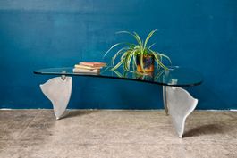 Table basse Flipper en verre de Matthew Hilton en verre