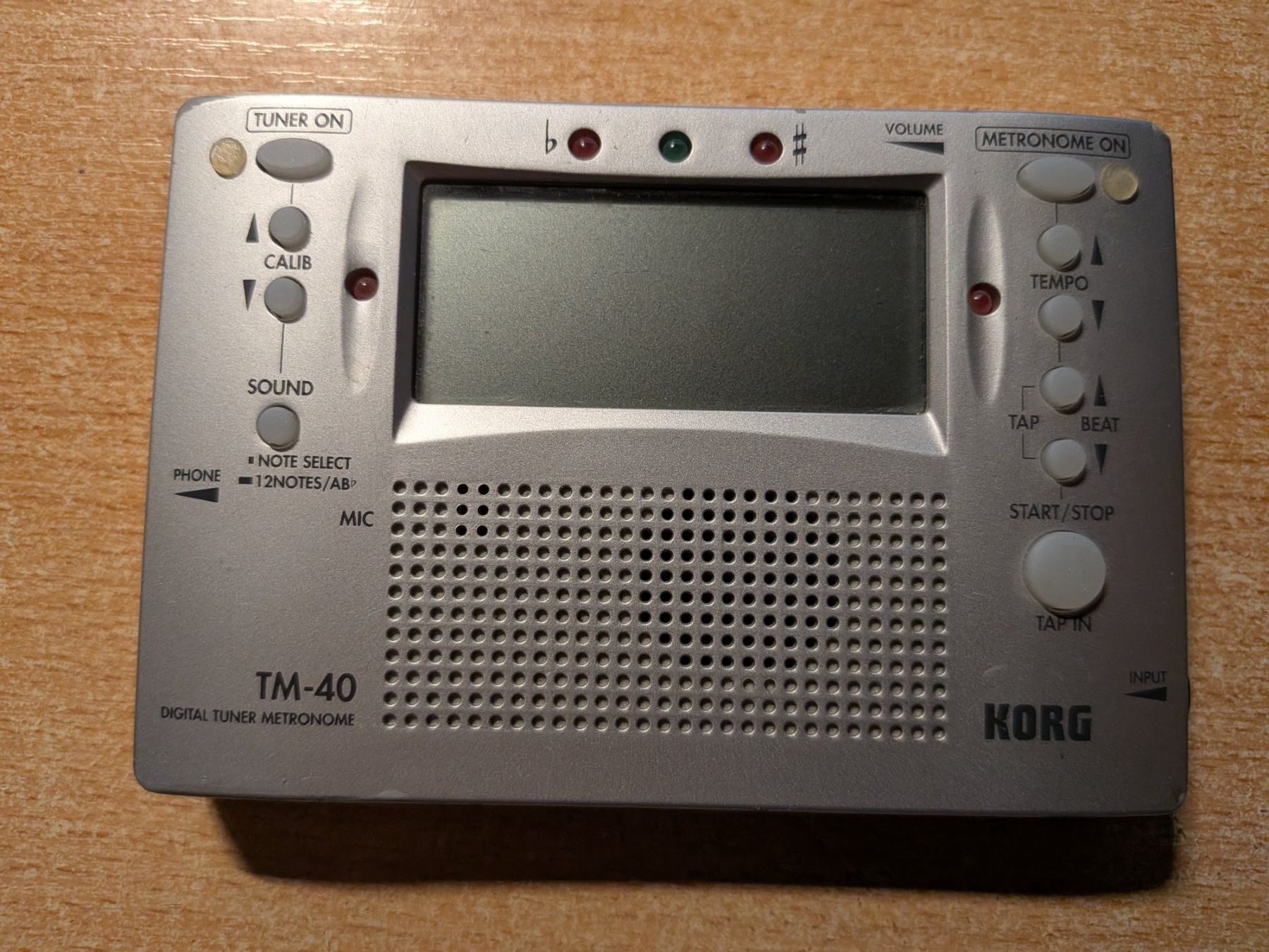 Korg Strumenti musicali: Digital Tuner métronome Korg TM-40 – Usato da Cernier venduto da Poussetofiol 1