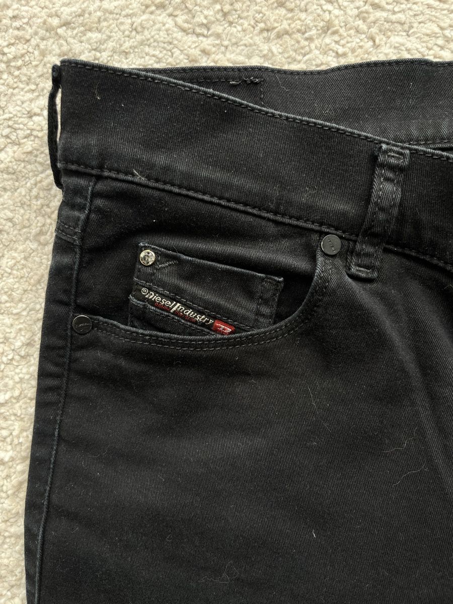 Diesel Jeans: Diesel schwarze Jeanshose Modell Sandy – Usato da Engelburg venduto da ali_jxd7