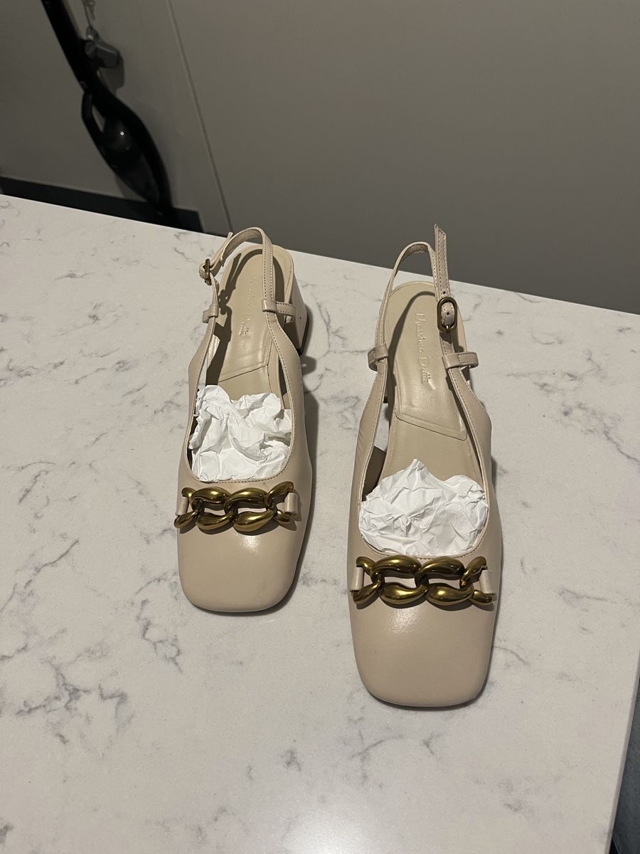 Massimo Dutti Scarpe da donna: Massimo Dutti heeled slingbacks with chain detail – Usato da Mies venduto da nic_yk5d 2