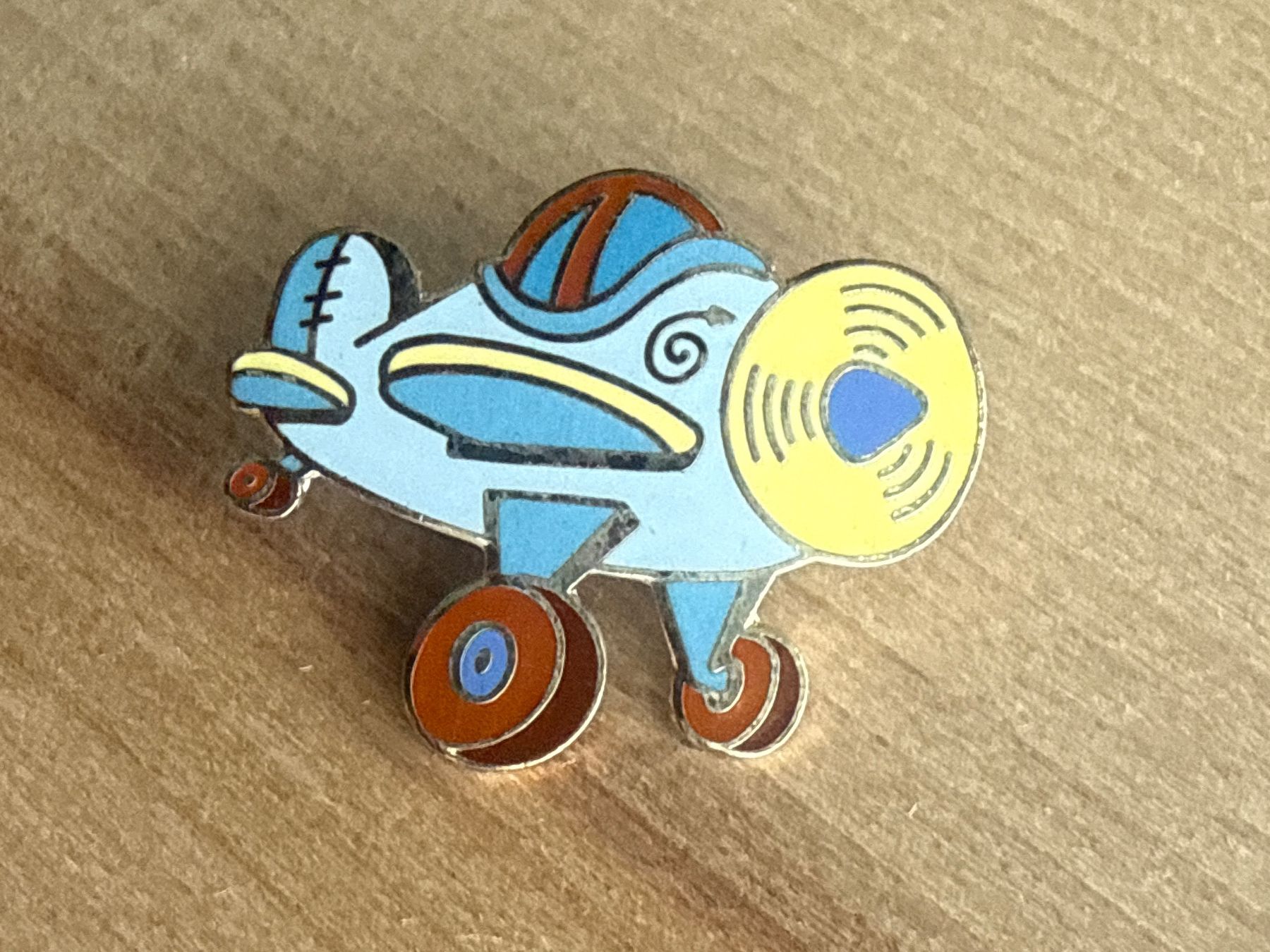 Placchette & Badge: Pin Flugzeug – Usato da Glattbrugg venduto da Schweigmatt