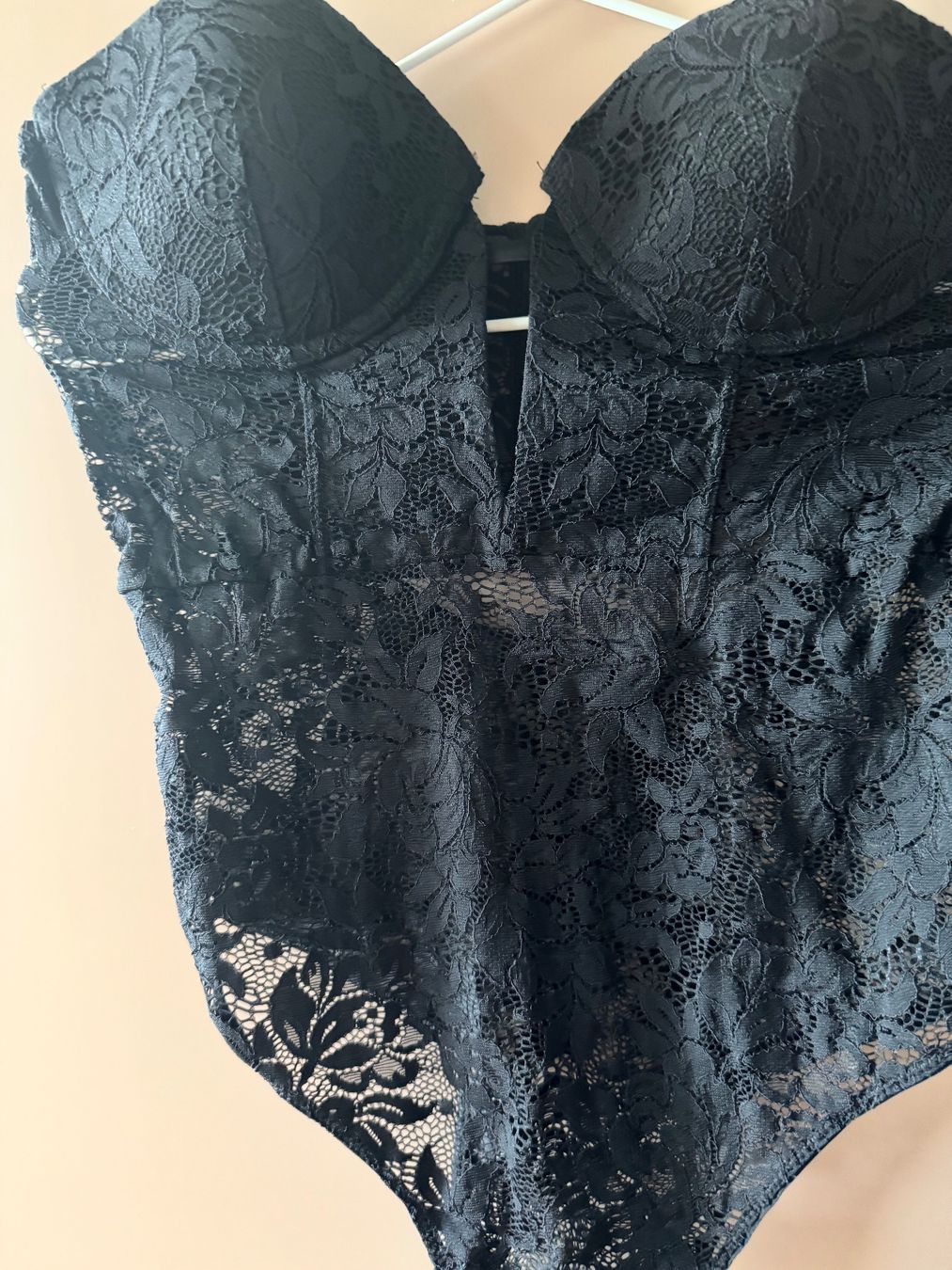 Altra biancheria intima: Schwarzer Spitzenbody, Cup 75B, sexy & elegant – Nuovo e nell'imballaggio originale da Emmen venduto da t_a_n88x 2