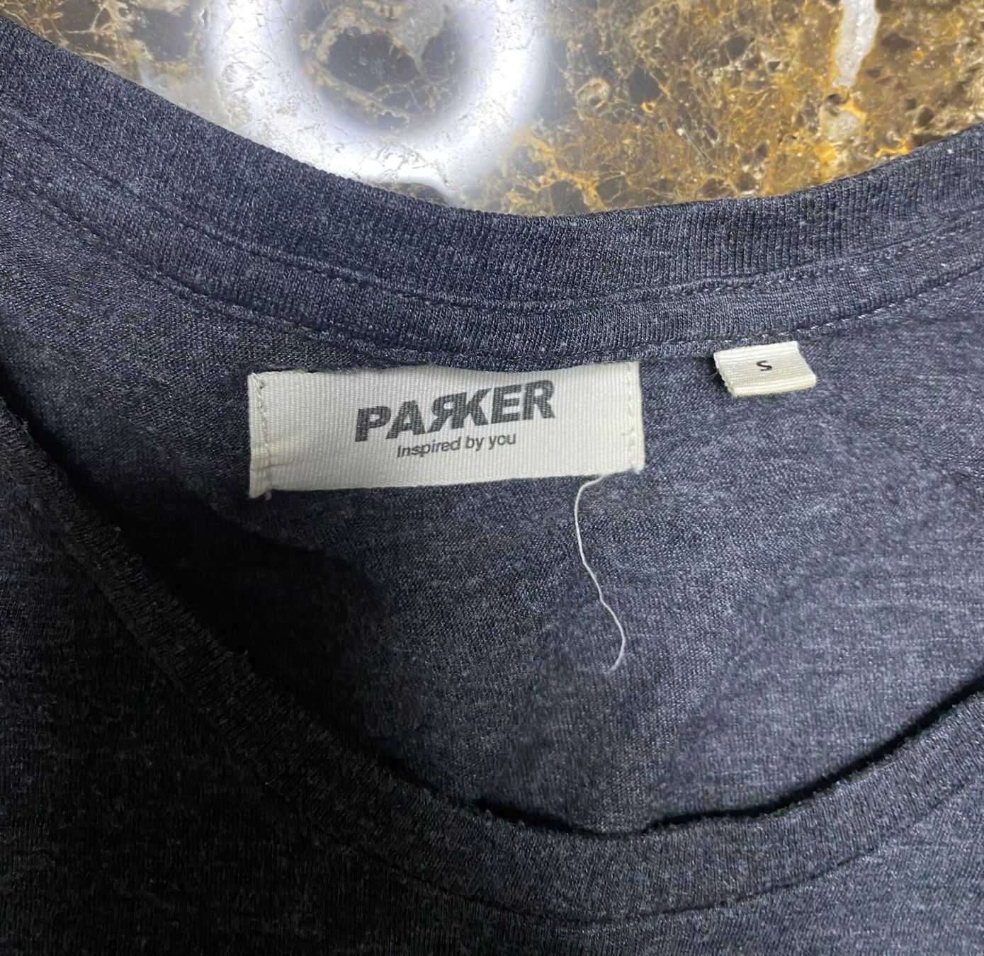 T-Shirts: Parker T-Shirt in Grau – Gebraucht aus Zürich von kavebe 1