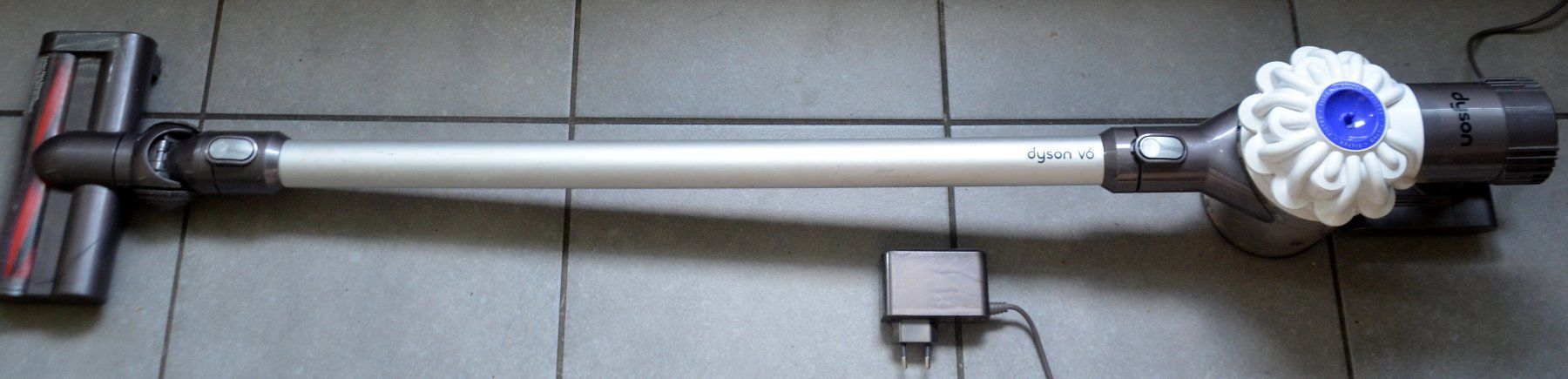 Dyson Aspirapolveri & Accessori: Staubsauger Dyson V6 aspirateur – Usato da Collonges venduto da arashee