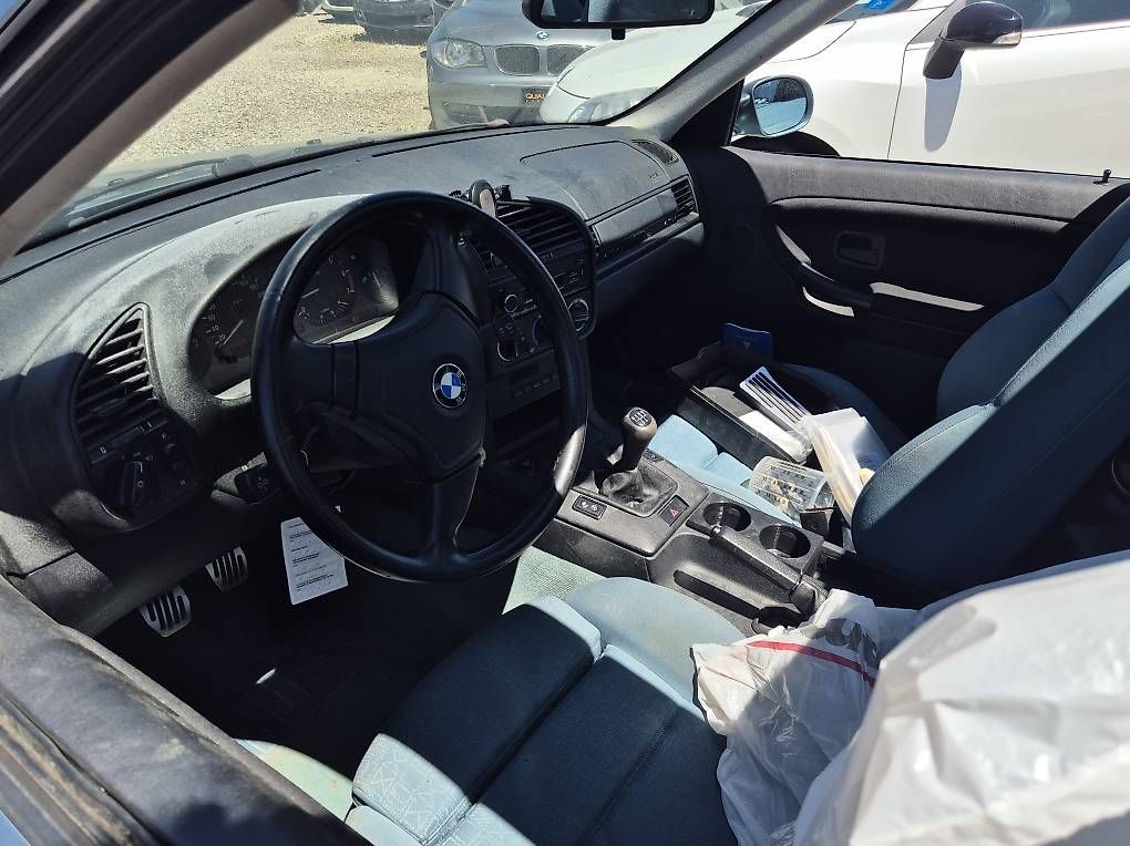 Autos: Bmw E36 316 Limousine schalter Benzin – D'occasion à Schwadernau par MS90s 6