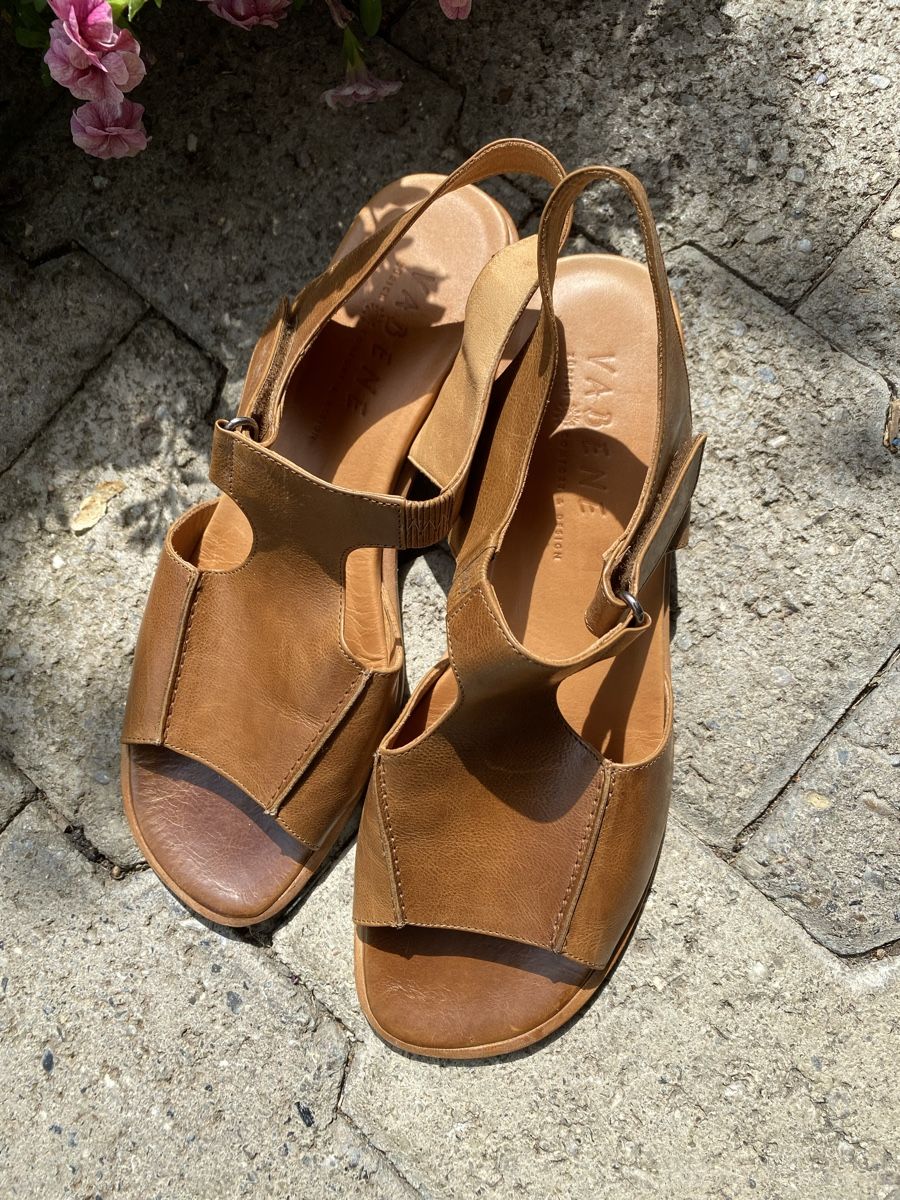 Scarpe da donna: Vabene Ledersandalen, hellbraun, Grösse 40 – Nuovo (secondo la descrizione) da Hünenberg venduto da a.u.849 2