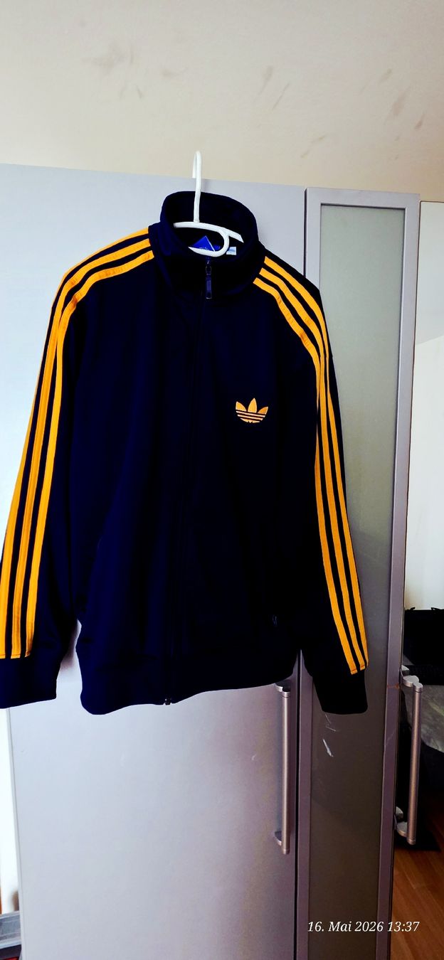 Adidas Giacche: Adidas Trainerjacke retro – Usato da Oftringen venduto da diadora68