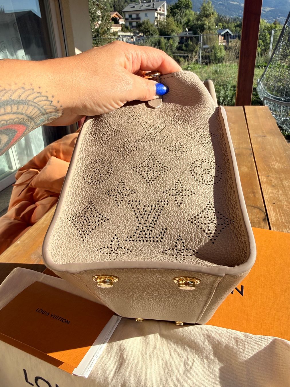 Louis Vuitton Borse da donna: Sac Louis Vuitton On my side PM – Usato da Montana venduto da Momo15 4