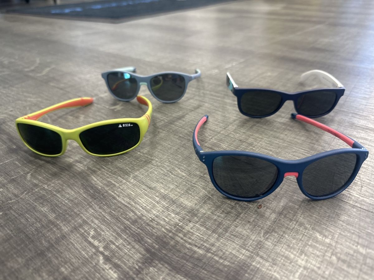 Occhiali & Lenti: Sonnenbrillen Kinder 4er Set bunt – Usato da Pfungen venduto da monster36 2