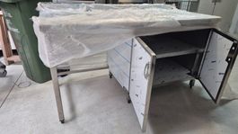 Edelstahl Arbeitstisch mit  Regal und Schrank neu